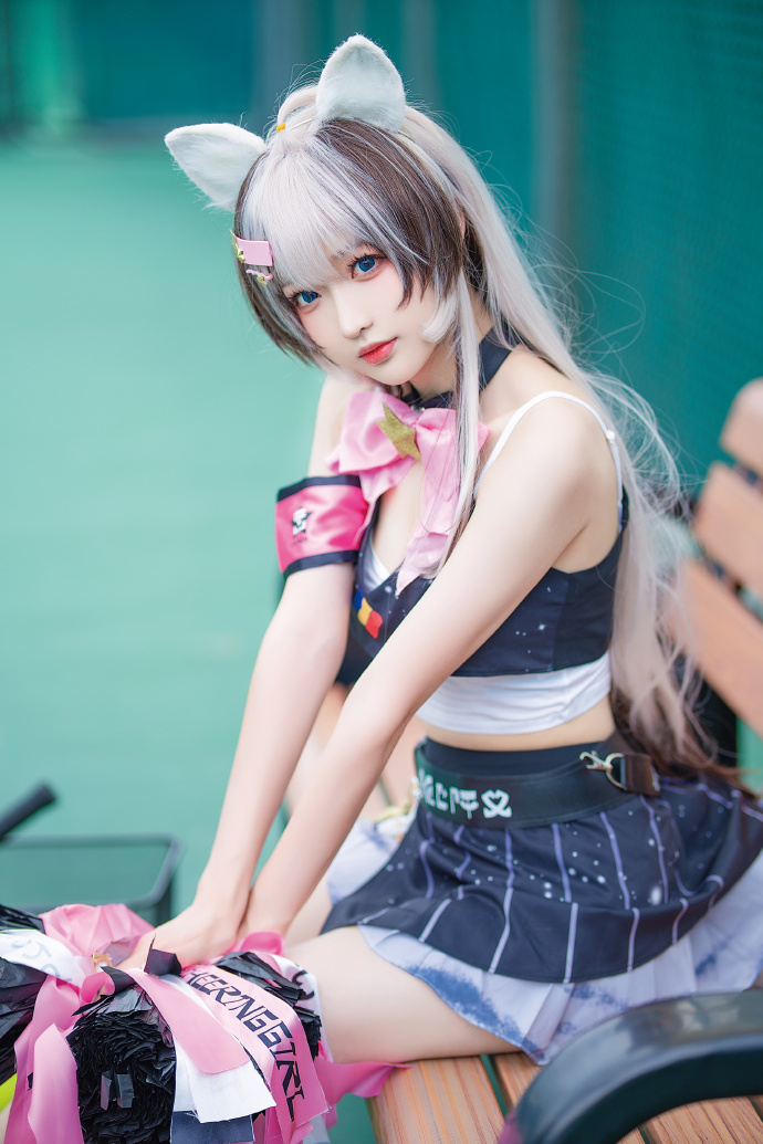 特莉丝 燃情赛道