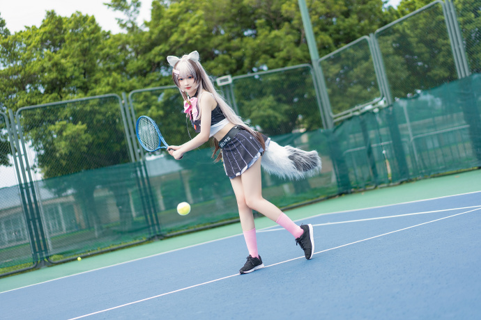 特莉丝 燃情赛道