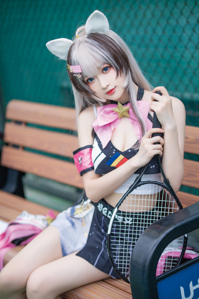 特莉丝 燃情赛道