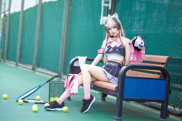 特莉丝 燃情赛道