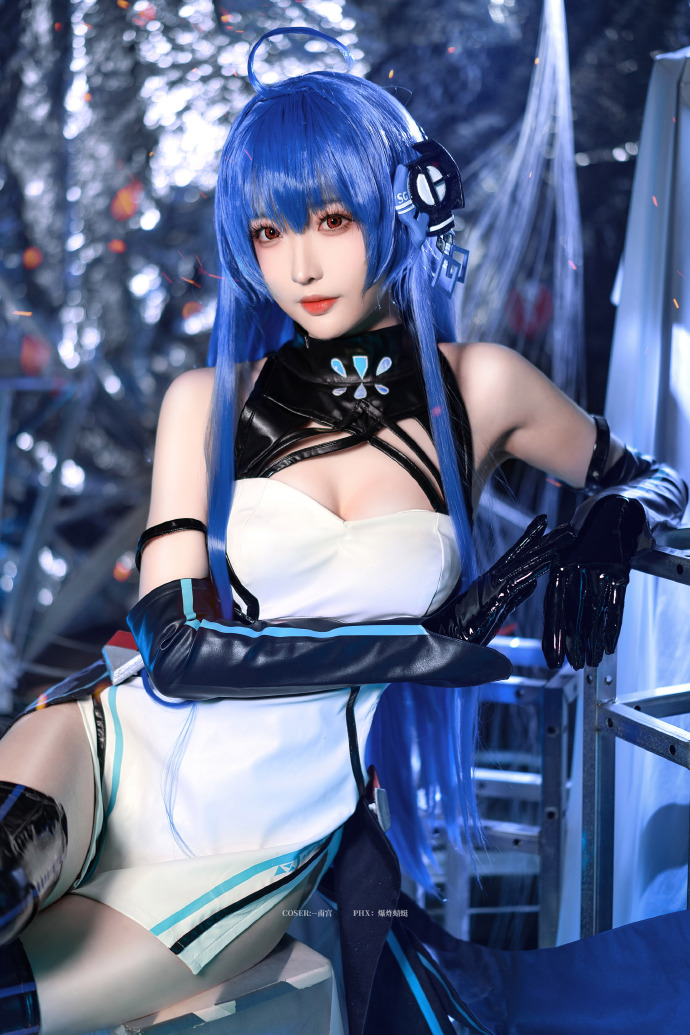 祝各位指挥官元旦快乐~元旦见~~