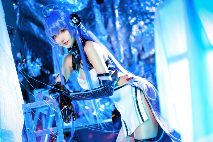 祝各位指挥官元旦快乐~元旦见~~