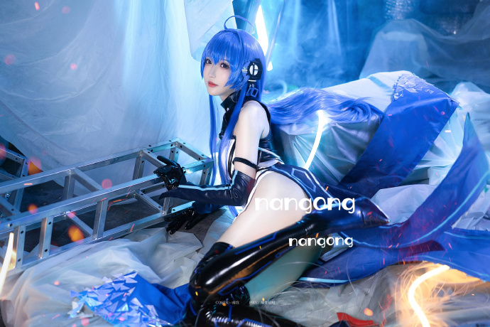 祝各位指挥官元旦快乐~元旦见~~