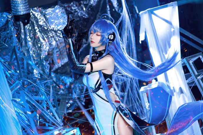 祝各位指挥官元旦快乐~元旦见~~