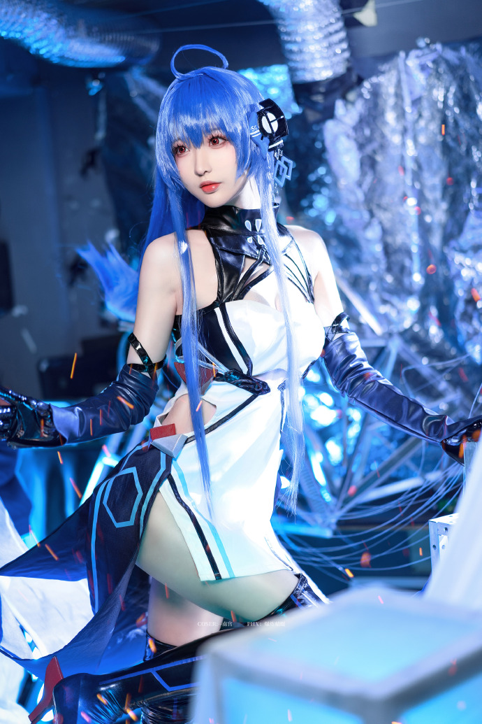 祝各位指挥官元旦快乐~元旦见~~