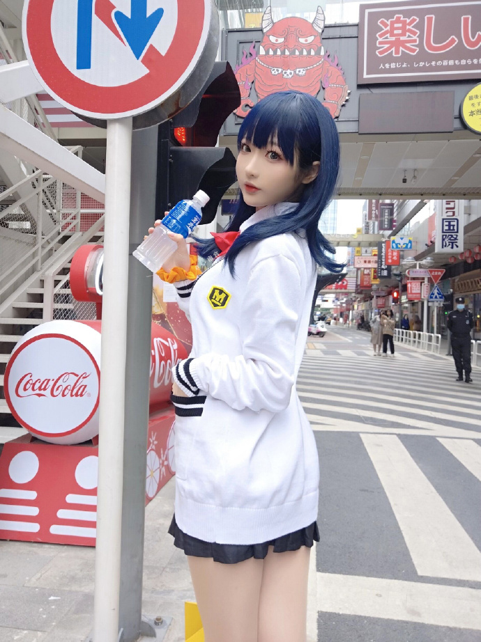 那个,我是宝多六花。