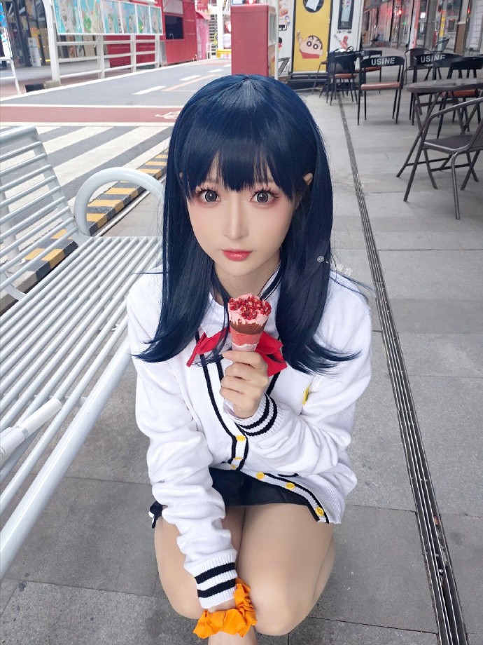 那个,我是宝多六花。