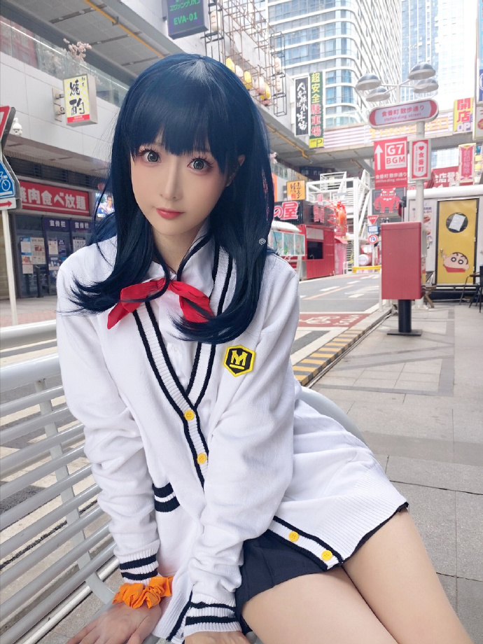 那个,我是宝多六花。