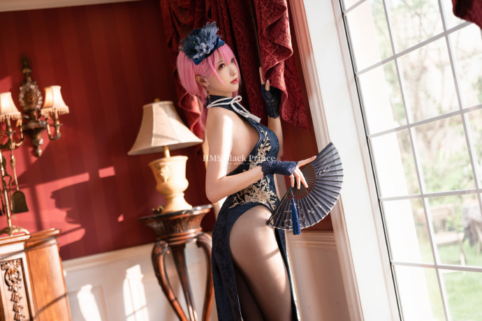 唔…指挥官也要一起休息下吗？