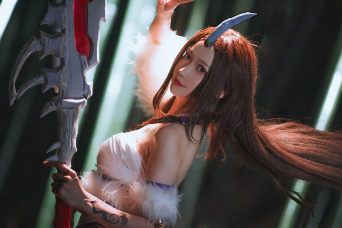 没错，你们想找的人是我。