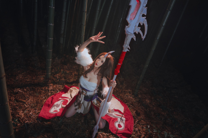 没错，你们想找的人是我。