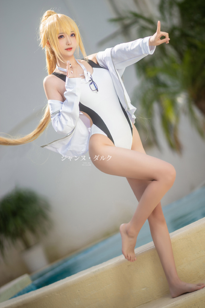 夏天！泳装万岁！！！