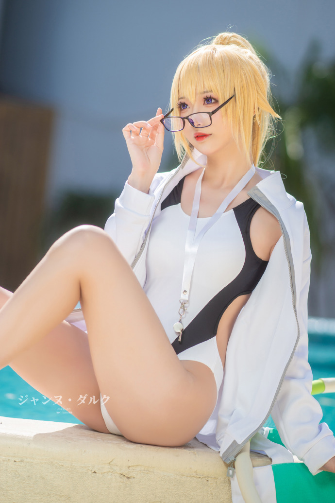 夏天！泳装万岁！！！