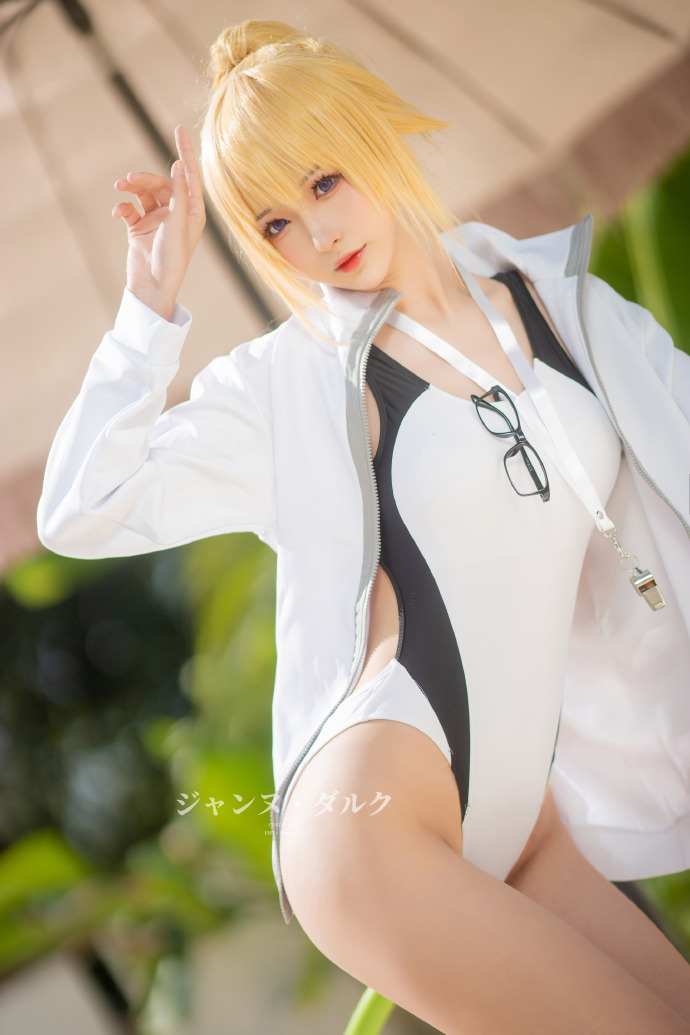 夏天！泳装万岁！！！