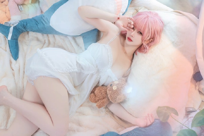 希望你来做床头的小熊 ，为我打败梦里的恶龙