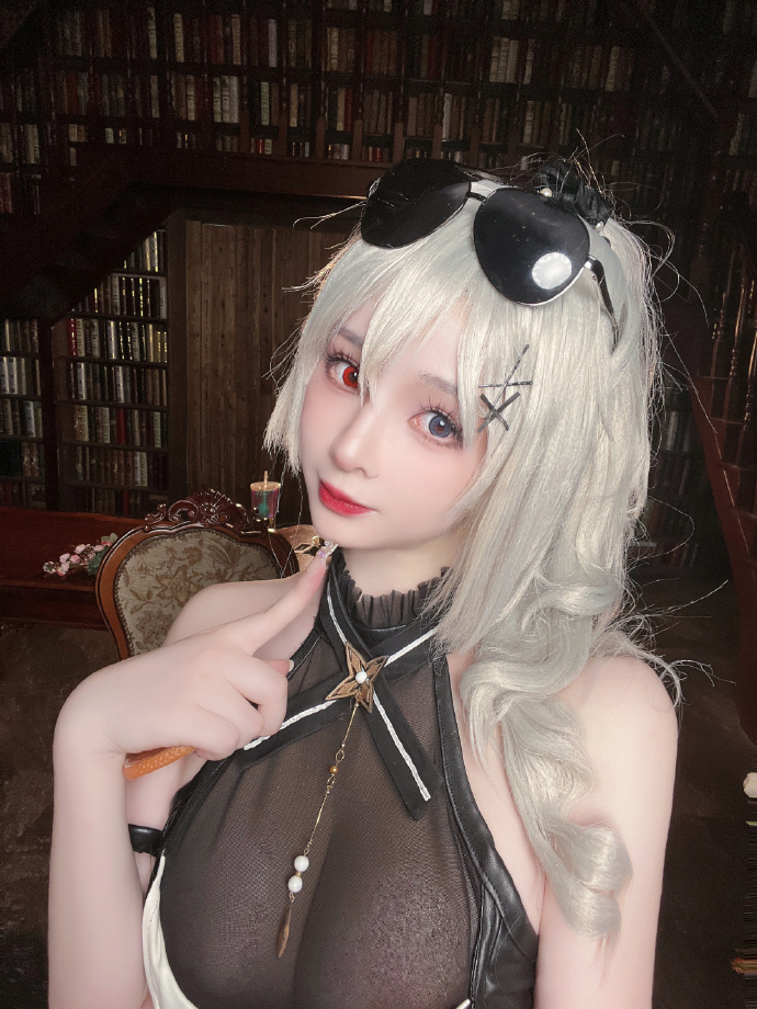 是你的泳装奖励姐嘛～